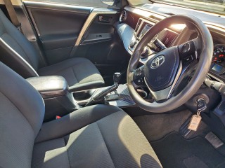 2015 Toyota RAV4 
$2,590,000