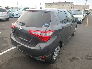 2018 Toyota vitz