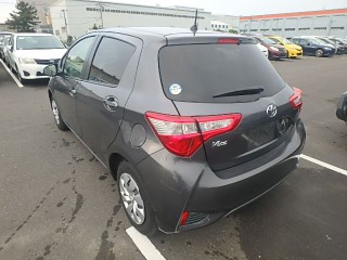 2018 Toyota vitz