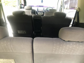 2006 Nissan Serena