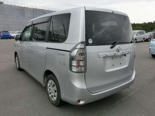 2013 Toyota VOXY X L EDITION PACKAGE for sale in Kingston / St. Andrew, Jamaica