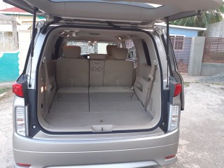 2012 Nissan Elgrand for sale in St. Catherine, Jamaica