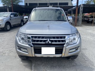 2020 Mitsubishi PAJERO