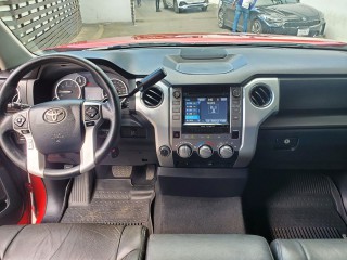 2017 Toyota TUNDRA