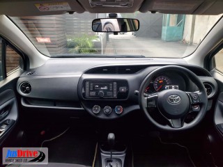 2016 Toyota VITZ