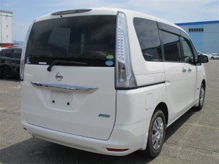 2016 Nissan Serena Hybrid