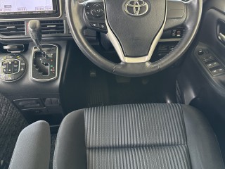 2014 Toyota Noah