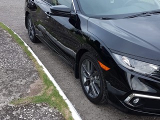 2019 Honda Civic Touring