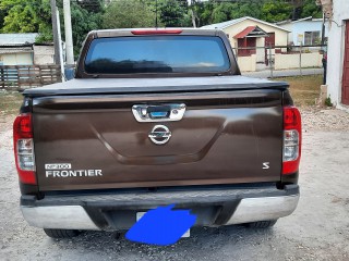 2017 Nissan FRONTIER