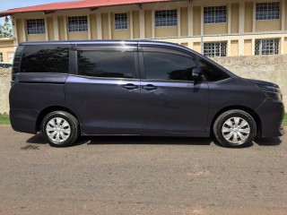2014 Toyota Voxy for sale in St. James, Jamaica