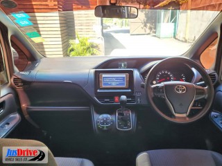 2014 Toyota NOAH for sale in Kingston / St. Andrew, Jamaica