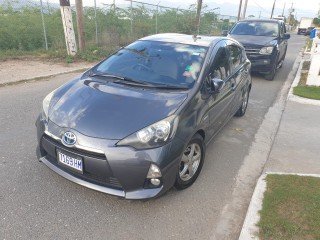2012 Toyota Aqua Hybrid S for sale in St. Catherine, Jamaica