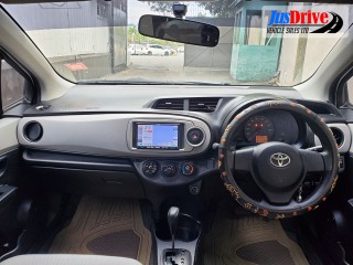 2012 Toyota VITZ