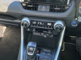 2022 Toyota Rav4 Hybrid
$6,500,000