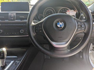 2015 BMW 320i