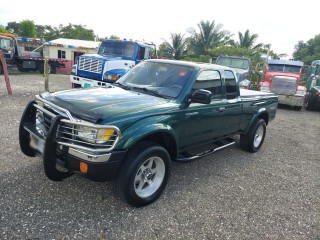 1999 Toyota Tacoma 4×4 automatic