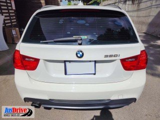 2010 BMW 320i