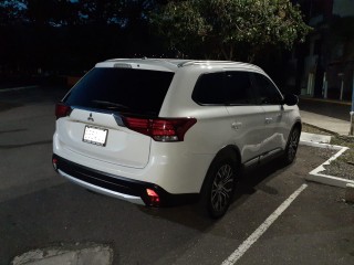 2016 Mitsubishi Outlander for sale in Kingston / St. Andrew, Jamaica