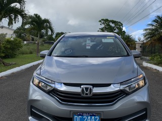 2016 Honda FIT SHUTTLE