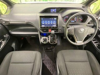 2018 Toyota VOXY 
$4,100,000