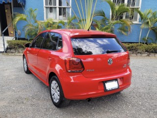 2014 Volkswagen POLO tsi