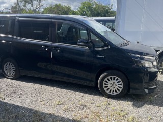 2015 Toyota Voxy for sale in Kingston / St. Andrew, Jamaica