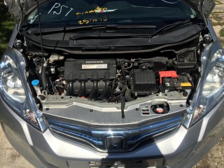 2013 Honda Fit Hybrid for sale in Kingston / St. Andrew, Jamaica