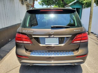 2016 Mercedes Benz GLE250 
$5,500,000