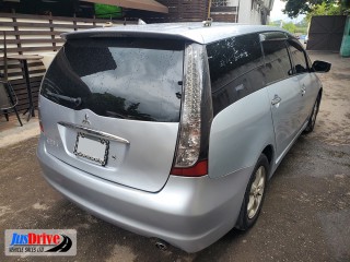 2006 Mitsubishi GRANDIS