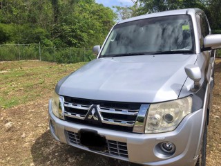 2012 Mitsubishi Pajero