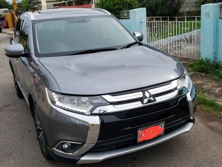 2016 Mitsubishi Outlander for sale in Kingston / St. Andrew, Jamaica