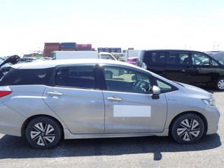 2017 Honda Fit Shuttle Hybrid