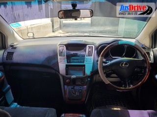 2004 Toyota Harrier