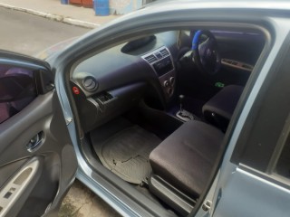 2013 Toyota Yaris 1300cc for sale in Kingston / St. Andrew, Jamaica