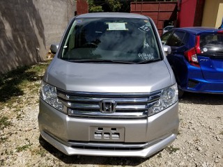 2013 Honda Stepwagon for sale in St. Catherine, Jamaica