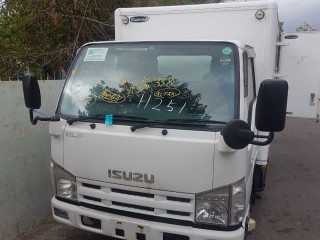 2009 Isuzu Elf for sale in Kingston / St. Andrew, Jamaica