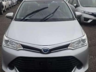 2017 Toyota Corolla Axio Hybrid for sale in Kingston / St. Andrew, Jamaica