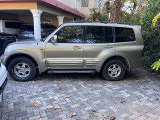 2002 Mitsubishi Pajero GLS