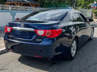 2011 Toyota Mark X
$1,490,000