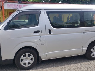 2014 Toyota Hiace fully seated commuter for sale in Kingston / St. Andrew, Jamaica