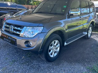 2014 Mitsubishi Pajero