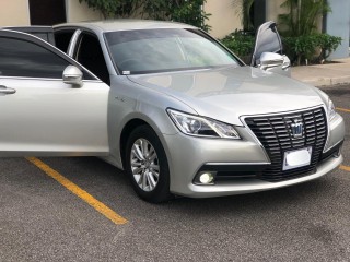 2014 Toyota Crown Hybrid for sale in St. James, Jamaica