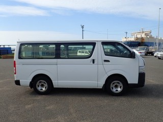 2017 Toyota HIACE