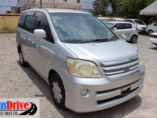 2007 Toyota Noah for sale in Kingston / St. Andrew, Jamaica