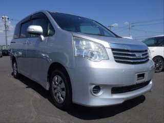 2012 Toyota Noah for sale in Kingston / St. Andrew, Jamaica