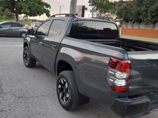 2021 Mitsubishi Sportero