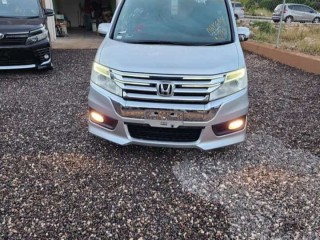 2015 Honda Stepwagon Spada