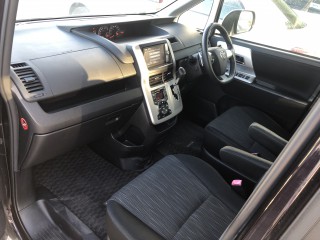 2012 Toyota Voxy ZS for sale in Manchester, Jamaica