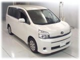 2011 Toyota Voxy ZRR70G for sale in Kingston / St. Andrew, Jamaica