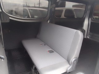 2015 Nissan Caravan